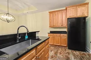 303 Commonwealth Cir, Newnan, GA 30263 - Photo 17