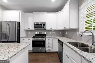 7 S York Dr, Newnan, GA 30265 - Photo 15