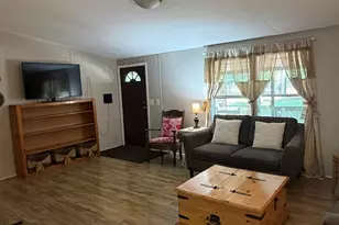 1424 Al Roberts Rd, Senoia, GA 30276 - Photo 9