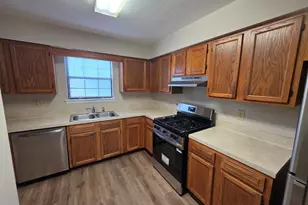 300 Handley Ct A, Tyrone, GA 30290 - Photo 5