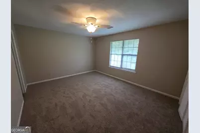 300 Handley Ct A, Tyrone, GA 30290 - Photo 11