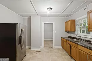 2641 Sylvan Rd, Atlanta, GA 30344 - Photo 11