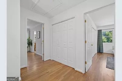 10250 Kinross Road, Roswell, GA 30076 - Photo 21