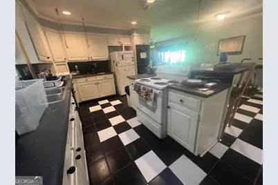673 Valleyview Drive, Forest Park, GA 30297 - Photo 7