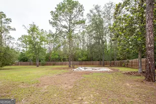 830 Satilla Cir, Blackshear, GA 31516 - Photo 3