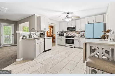 7155 Laurel Creek Drive, Stockbridge, GA 30281 - Photo 11