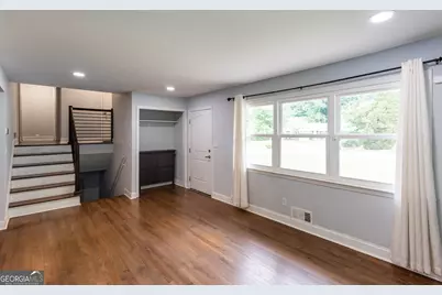 2752 Arrowood Drive #UPSTAIRS, East Point, GA 30344 - Photo 7