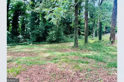 521 Navarre Drive, Stone Mountain, GA 30087 - Photo 9