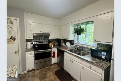 521 Navarre Drive, Stone Mountain, GA 30087 - Photo 7
