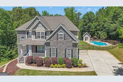 39 Hawthorne Place, Sharpsburg, GA 30277 - Photo 1
