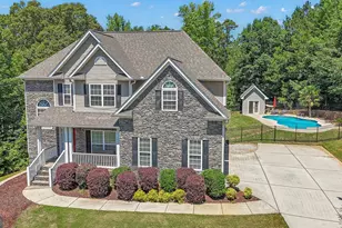 39 Hawthorne Pl, Sharpsburg, GA 30277 - Photo 1