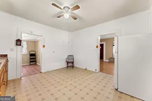 76 Park St, Commerce, GA 30529 - Photo 15