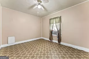 76 Park St, Commerce, GA 30529 - Photo 9