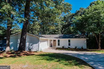 121 Eastlake Drive, Warner Robins, GA 31093 - Photo 1