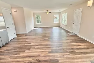 103 Continental St, Glennville, GA 30427 - Photo 13