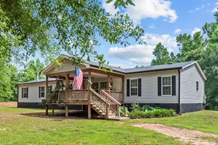 205 Hope Dr, Comer, GA 30629 - Photo 1
