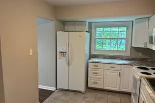10572 Eagle Dr, Jonesboro, GA 30238 - Photo 7