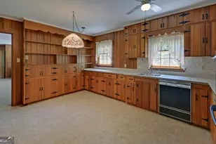 400 Harris St, Toccoa, GA 30577 - Photo 9
