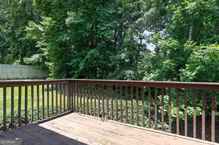 1121 Huntington Pl Cir, Lithonia, GA 30058 - Photo 27