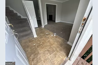 1121 Huntington Place Circle, Lithonia, GA 30058 - Photo 3