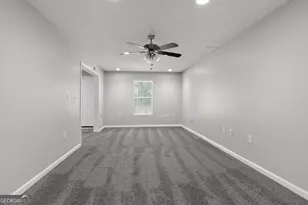 1121 Huntington Pl Cir, Lithonia, GA 30058 - Photo 25