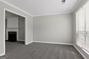 1121 Huntington Pl Cir, Lithonia, GA 30058 - Photo 3