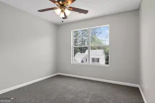 1121 Huntington Pl Cir, Lithonia, GA 30058 - Photo 15