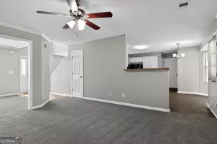 1121 Huntington Pl Cir, Lithonia, GA 30058 - Photo 7