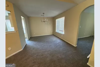 3235 Hunters Crossing Point, Lithonia, GA 30038 - Photo 3