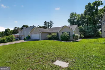 3235 Hunters Crossing Point, Lithonia, GA 30038 - Photo 9