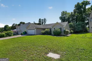 3235 Hunters Crossing Point, Lithonia, GA 30038 - Photo 9