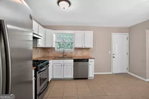 1298 Baywood Glen, Lithonia, GA 30058 - Photo 13