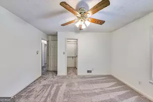878 Lake Hollow Blvd SW, Marietta, GA 30064 - Photo 15