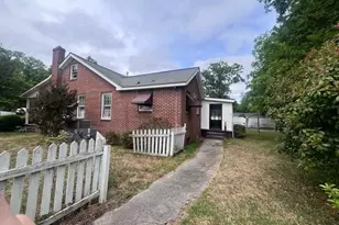 211 Gordon St, Thomson, GA 30824 - Photo 3