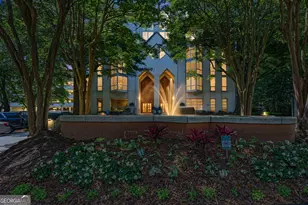 2870 Pharr Ct South NW, Atlanta, GA 30305 - Photo 3