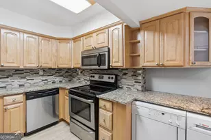 2870 Pharr Ct South NW, Atlanta, GA 30305 - Photo 23
