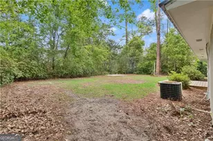 147 Greenwood St, Jesup, GA 31545 - Photo 21