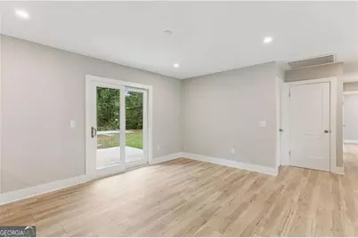 147 Greenwood Street, Jesup, GA 31545 - Photo 7