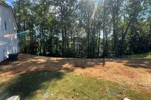 296 Stonington Dr, Mount Airy, GA 30563 - Photo 3