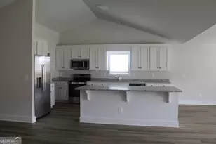 242 Champions Ln, Winder, GA 30680 - Photo 9