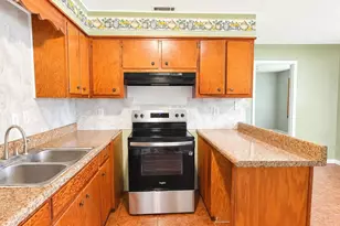 2021 Tebeau St, Waycross, GA 31501 - Photo 3