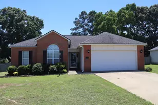 110 Roaring Forks Dr, Bonaire, GA 31005 - Photo 1