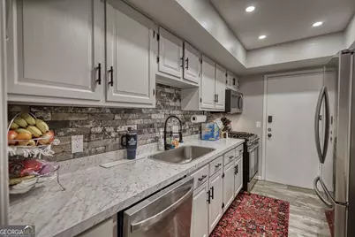6851 Roswell Rd Apt C 8 #APT C 8, Sandy Springs, GA 30328 - Photo 15