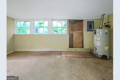 842 E 37th Street, Savannah, GA 31401 - Photo 17