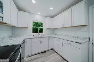 214 Oakridge Dr, Byron, GA 31008 - Photo 11
