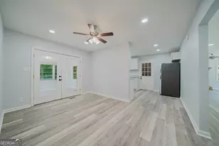 214 Oakridge Dr, Byron, GA 31008 - Photo 7