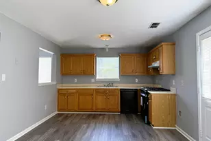 5684 Eagles Feather Ln, Riverdale, GA 30274 - Photo 11