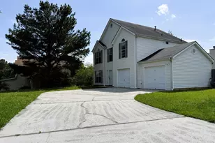 5684 Eagles Feather Ln, Riverdale, GA 30274 - Photo 3