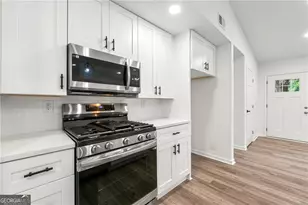 1428 Muirfield Dr, Stone Mountain, GA 30088 - Photo 9