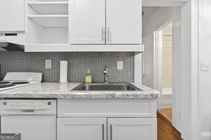 70 Sheridan Dr NE, Atlanta, GA 30305 - Photo 13